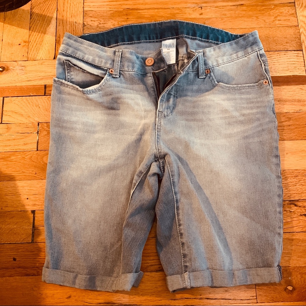 Time and tru sz 14 knee length jeans